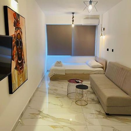 Luxury No4 Apartment In Ladadika เทสซาโลนิกิ ภายนอก รูปภาพ